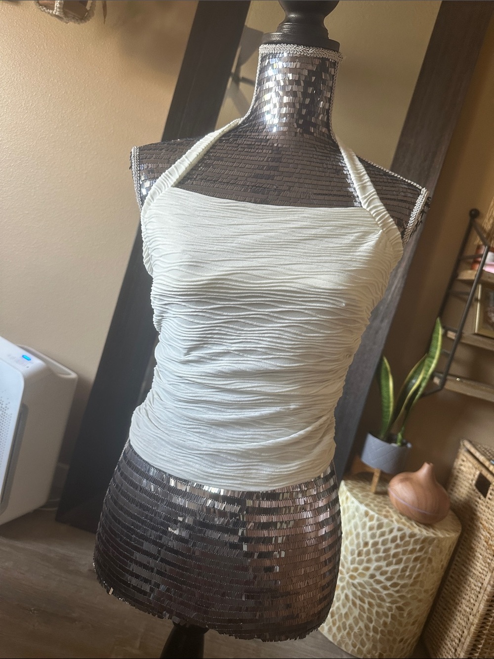 SHEIN White Textured Halter Camisole
